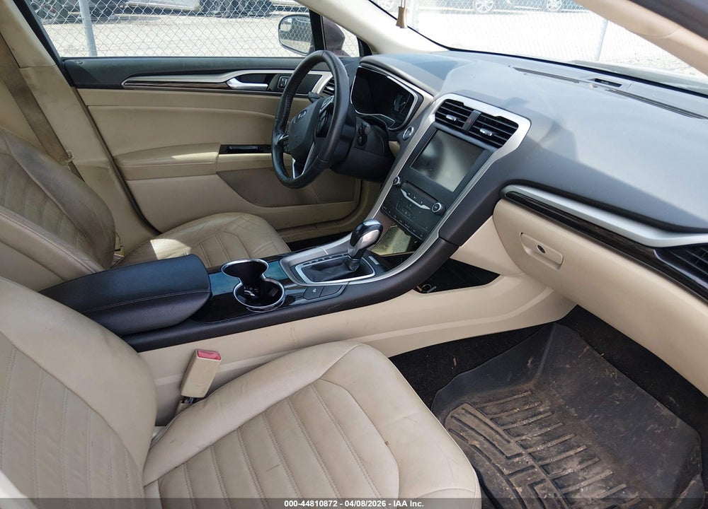 2015 FORD FUSION SE VIN: 3FA6P0HD9FR167758