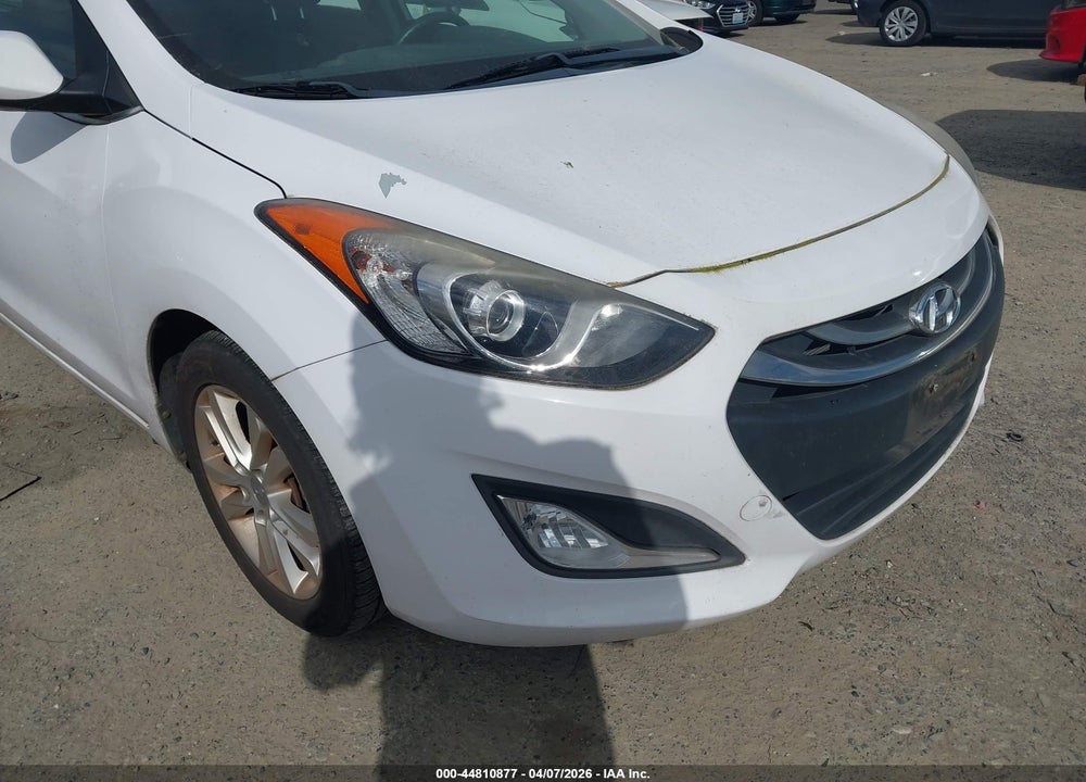 2014 HYUNDAI ELANTRA GT VIN: KMHD35LH3EU184675