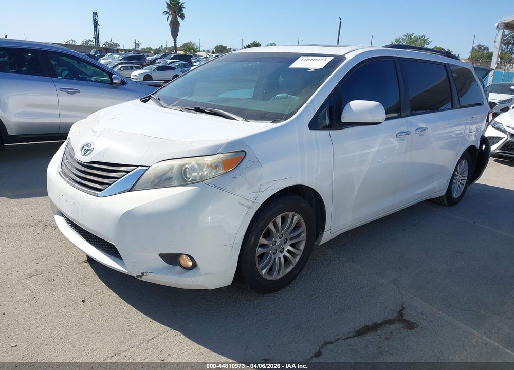 2011 TOYOTA SIENNA XLE V6 VIN: 5TDYK3DC7BS007370