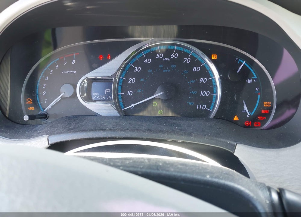 2011 TOYOTA SIENNA XLE V6 VIN: 5TDYK3DC7BS007370