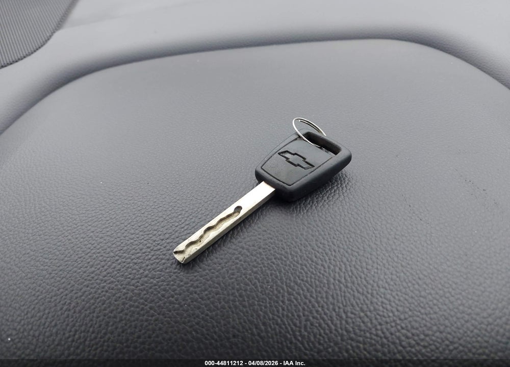 2014 CHEVROLET SILVERADO 1500 1LT VIN: 3GCUKREH1EG366051