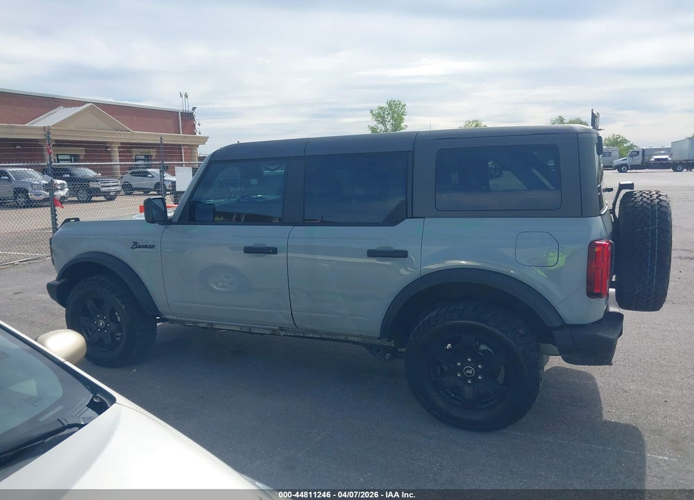 2024 FORD BRONCO BLACK DIAMOND VIN: 1FMDE1BH9RLB31785
