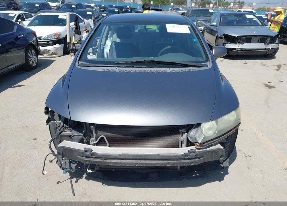 2010 HONDA CIVIC LX VIN: 19XFA1F50AE048395