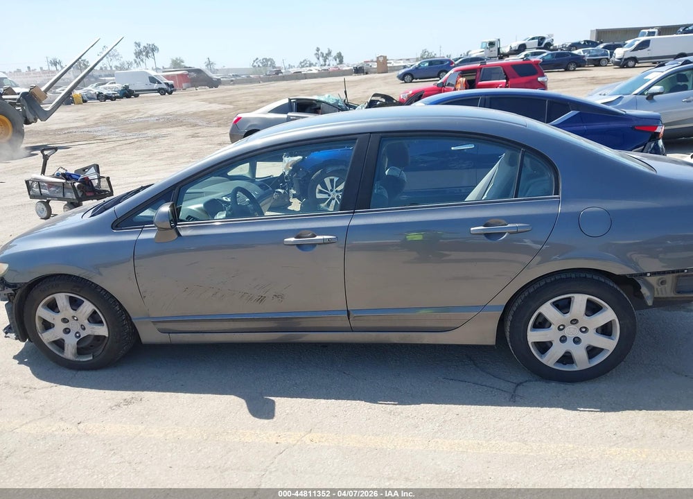 2010 HONDA CIVIC LX VIN: 19XFA1F50AE048395