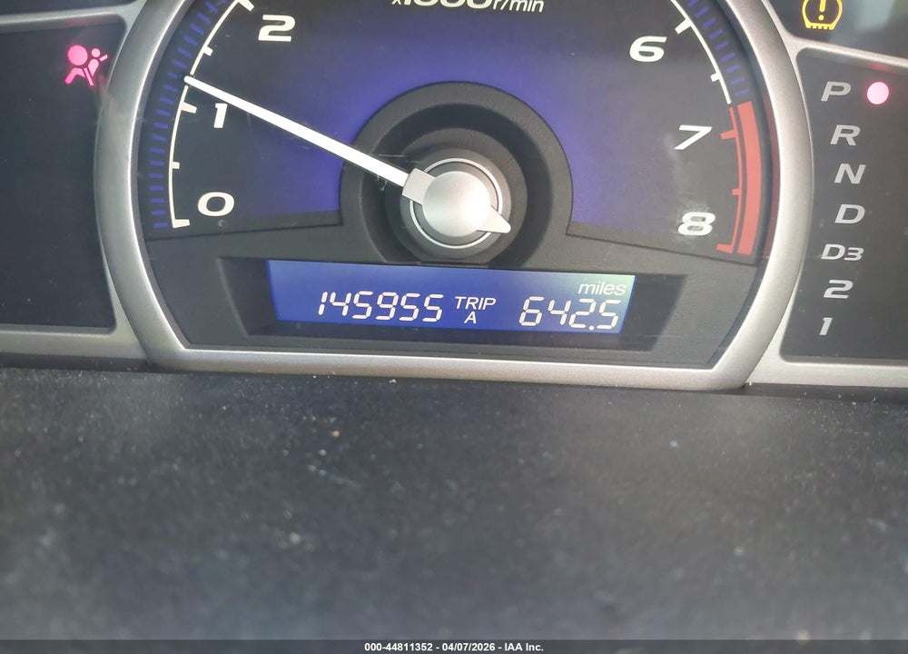 2010 HONDA CIVIC LX VIN: 19XFA1F50AE048395