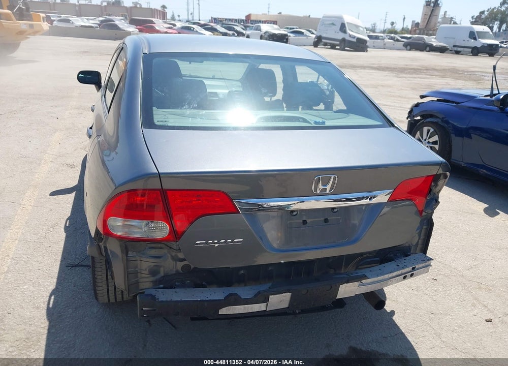 2010 HONDA CIVIC LX VIN: 19XFA1F50AE048395