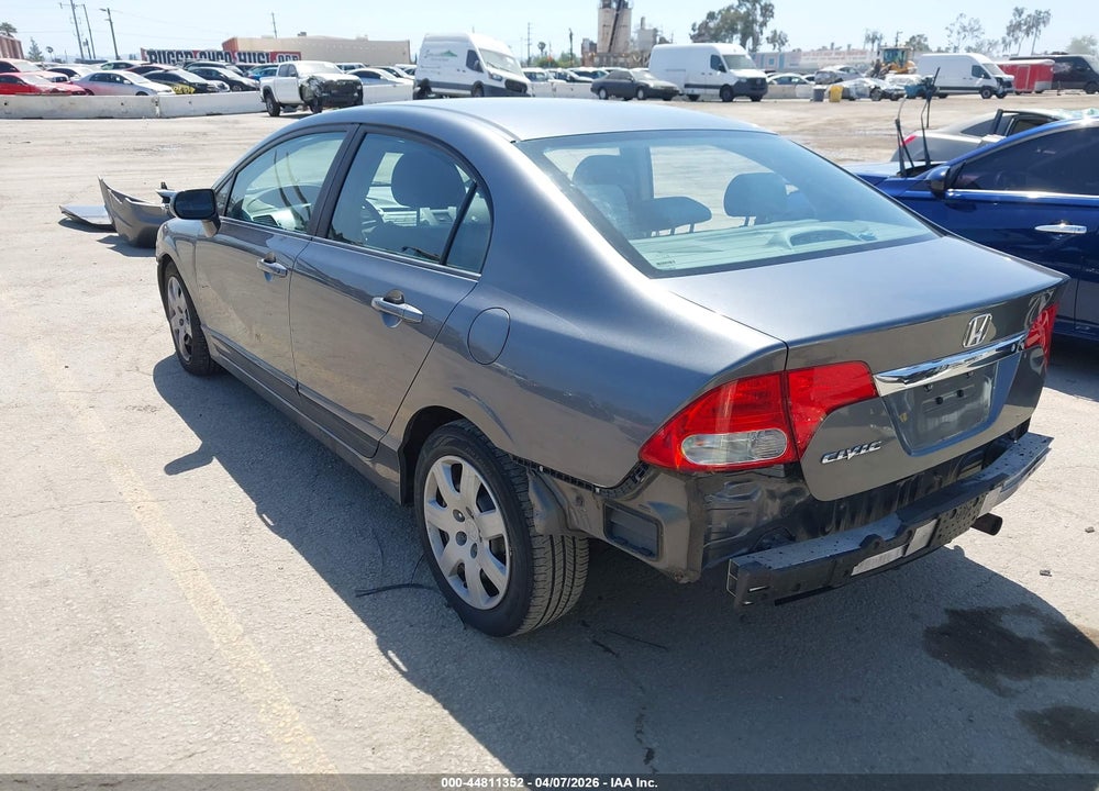 2010 HONDA CIVIC LX VIN: 19XFA1F50AE048395