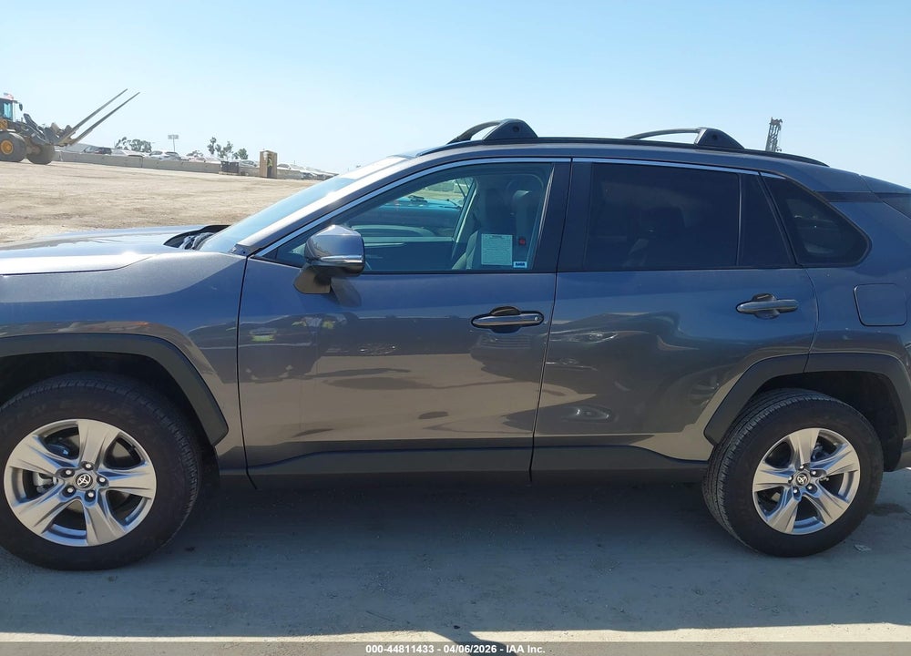 2025 TOYOTA RAV4 VIN: 2T3W1RFV2SC318183