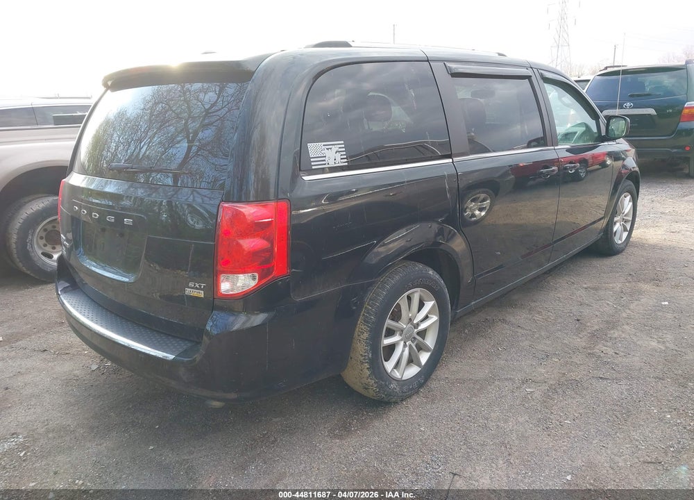 2018 DODGE GRAND CARAVAN SXT VIN: 2C4RDGCG9JR207460