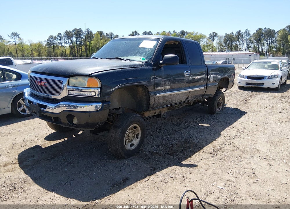 2005 GMC SIERRA 2500HD SLE VIN: 1GTHK29U15E129647