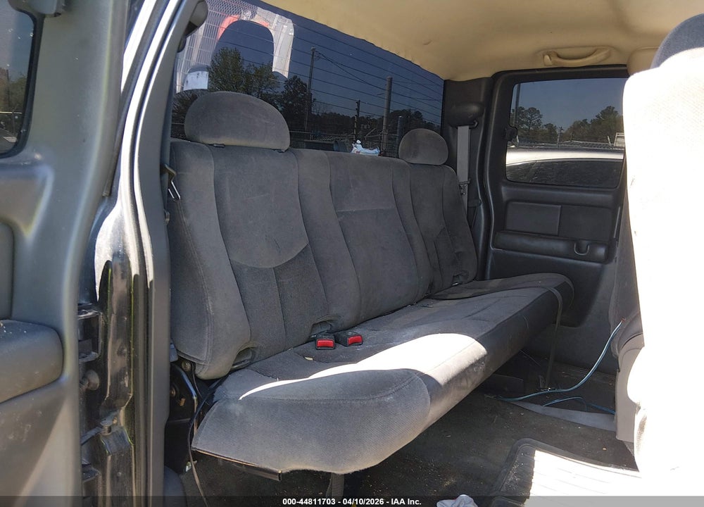 2005 GMC SIERRA 2500HD SLE VIN: 1GTHK29U15E129647