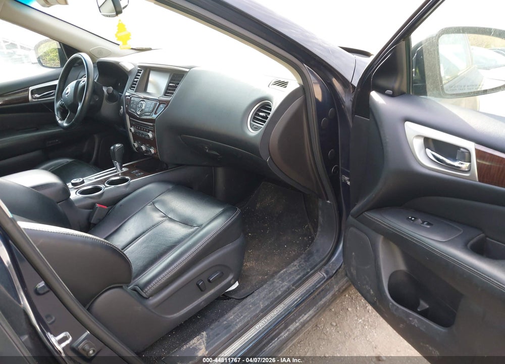 2015 NISSAN PATHFINDER SL VIN: 5N1AR2MMXFC721951