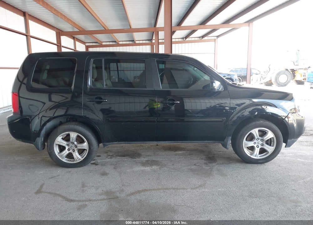 2015 HONDA PILOT EX VIN: 5FNYF3H47FB003286