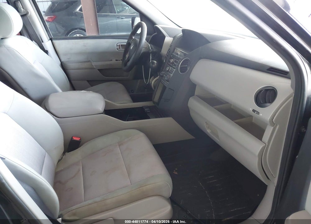 2015 HONDA PILOT EX VIN: 5FNYF3H47FB003286
