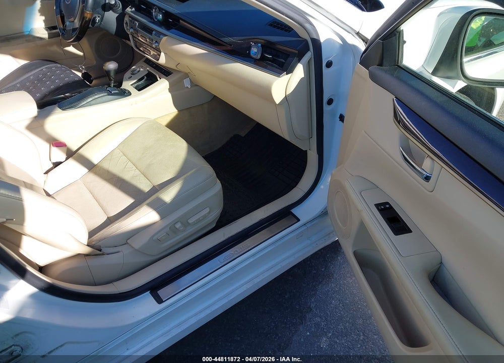 2013 LEXUS ES 350 VIN: JTHBK1GG0D2025078