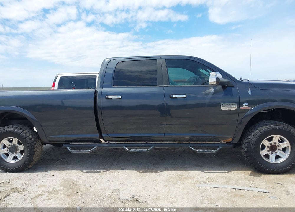 2013 RAM 2500 VIN: 3C6UR5LL6DG570829