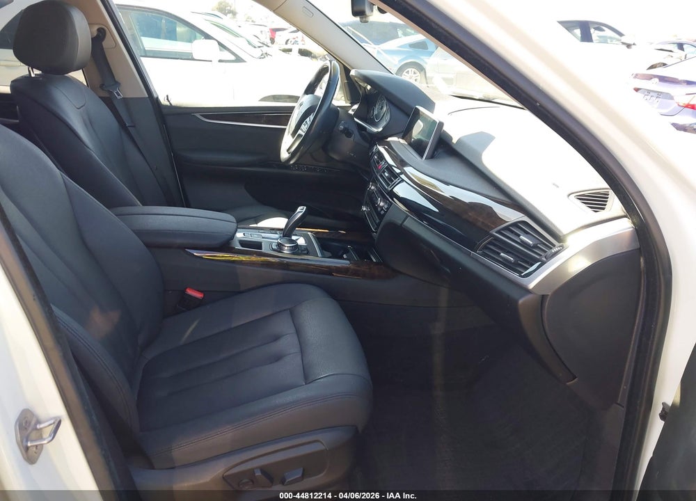 2016 BMW X5 VIN: 5UXKR0C50G0P25919