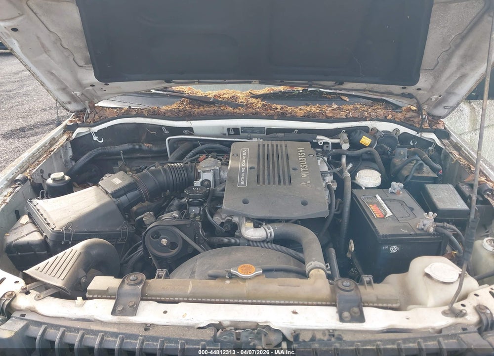 1999 MITSUBISHI MONTERO SPORT LS/XLS VIN: JA4LS31H0XP035517