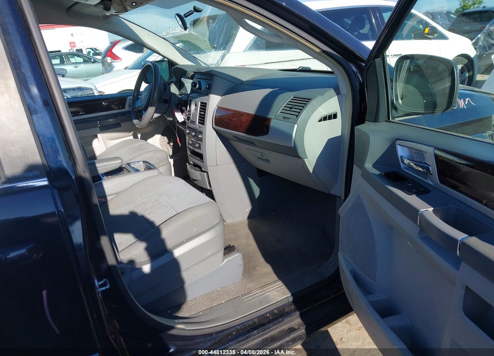 2010 CHRYSLER TOWN & COUNTRY TOURING VIN: 2A4RR5D17AR148953