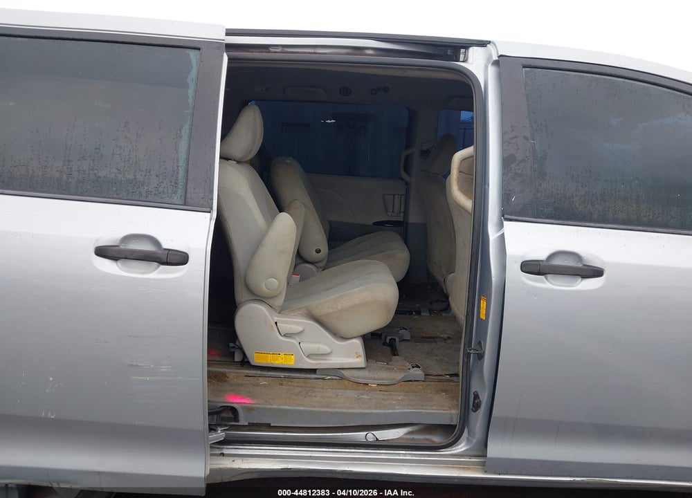 2014 TOYOTA SIENNA L V6 7 PASSENGER VIN: 5TDZK3DC5ES515345