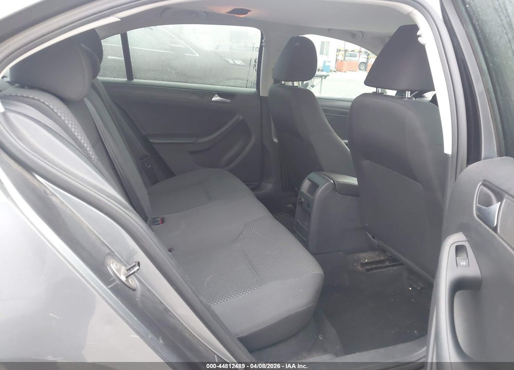2014 VOLKSWAGEN JETTA 2.0L S VIN: 3VW2K7AJ4EM230046