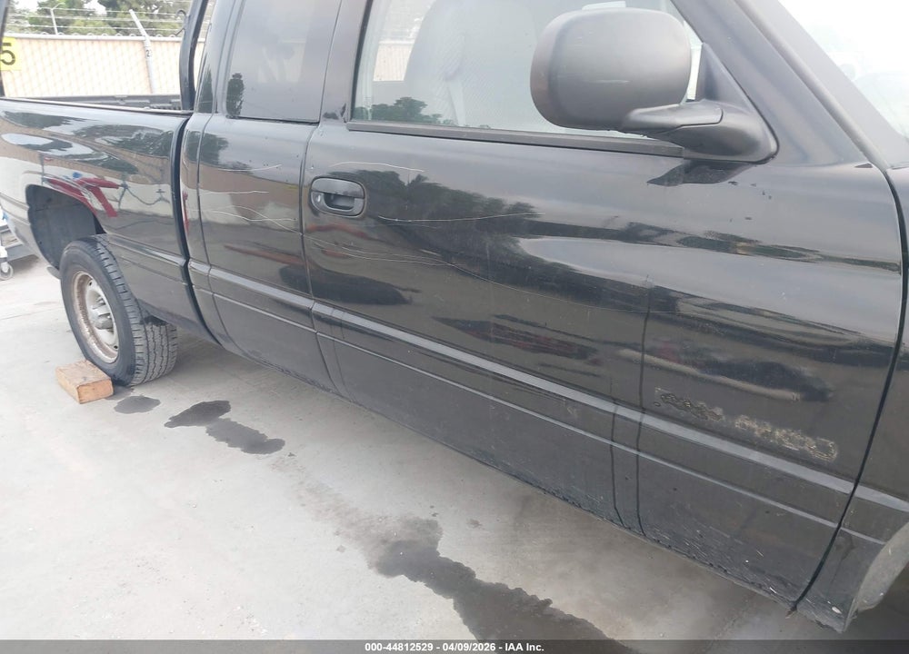 2000 DODGE RAM 1500 ST VIN: 1B7HC13Y3YJ171929