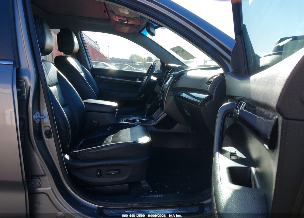 2012 KIA SORENTO SX V6 VIN: 5XYKWDA20CG282170