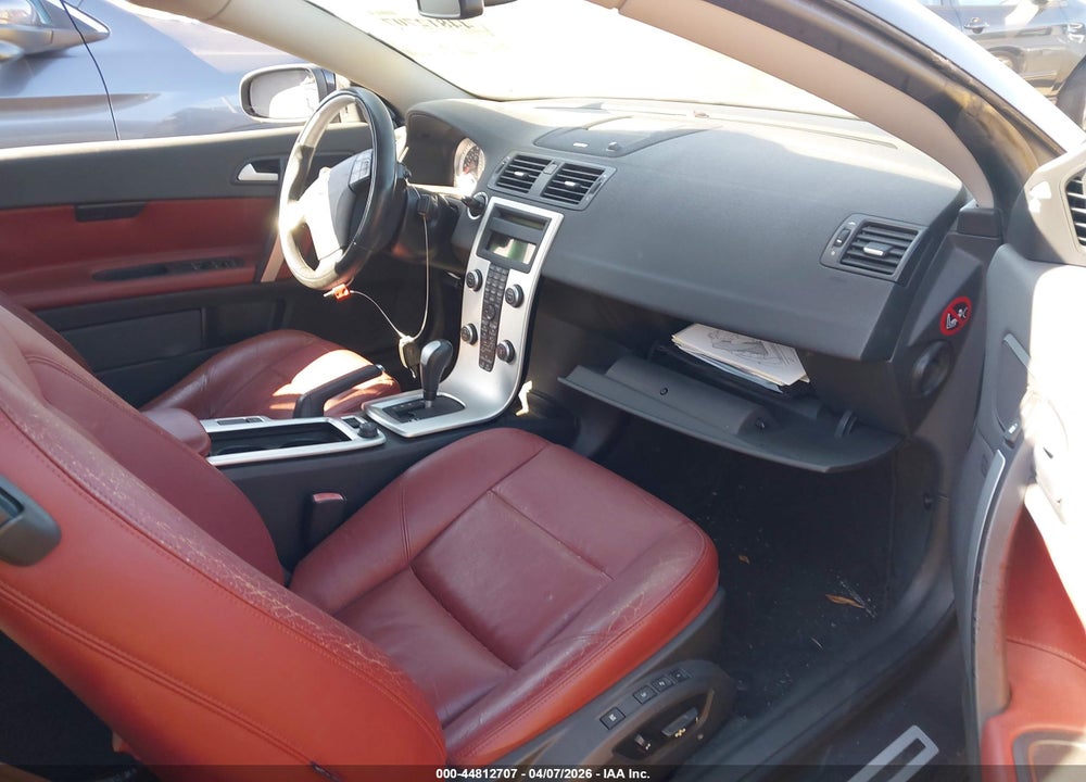 2012 VOLVO C70 T5 VIN: YV1672MC6CJ124420