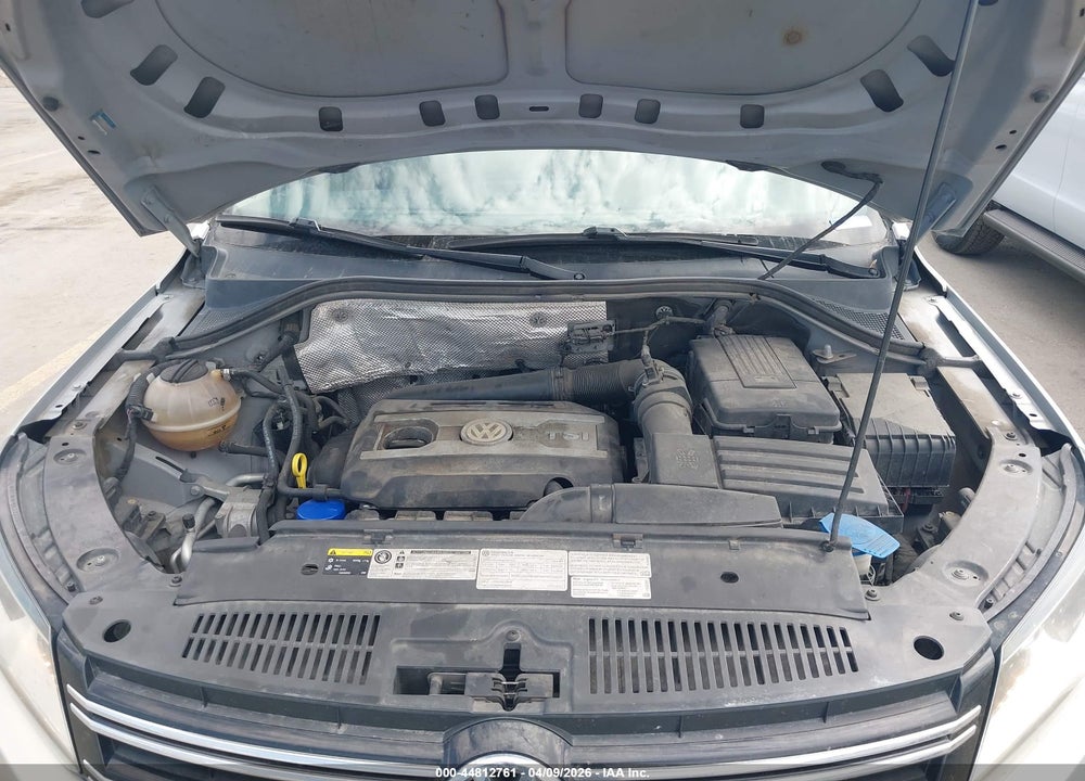 2014 VOLKSWAGEN TIGUAN SEL VIN: WVGBV3AX8EW591735