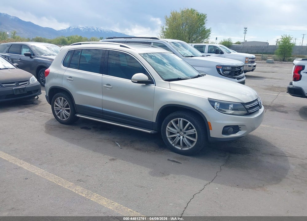2014 VOLKSWAGEN TIGUAN SEL VIN: WVGBV3AX8EW591735