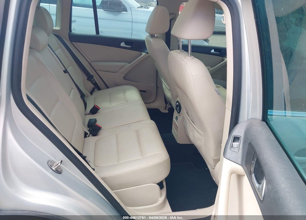 2014 VOLKSWAGEN TIGUAN SEL VIN: WVGBV3AX8EW591735