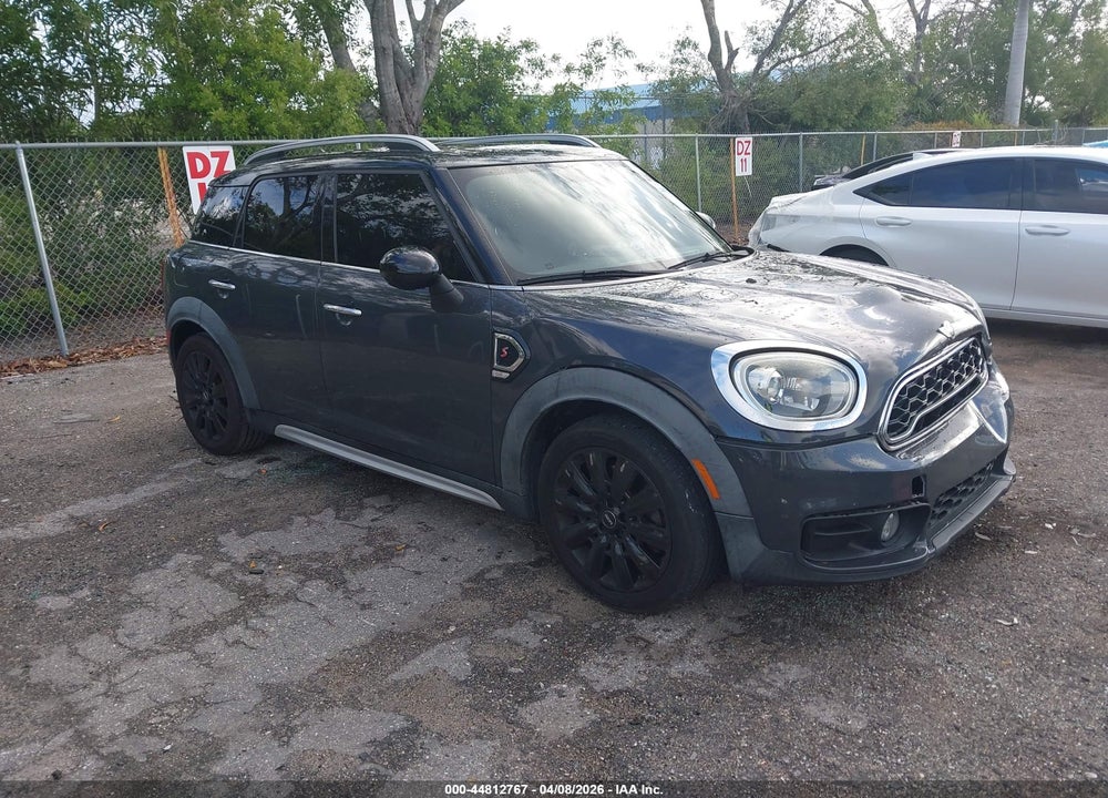 2017 MINI COUNTRYMAN COOPER S VIN: WMZYT3C31H3D98138
