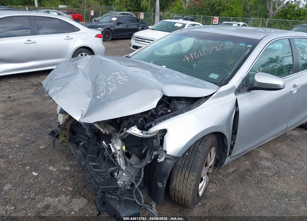 2016 TOYOTA CAMRY LE VIN: 4T1BF1FK8GU180123
