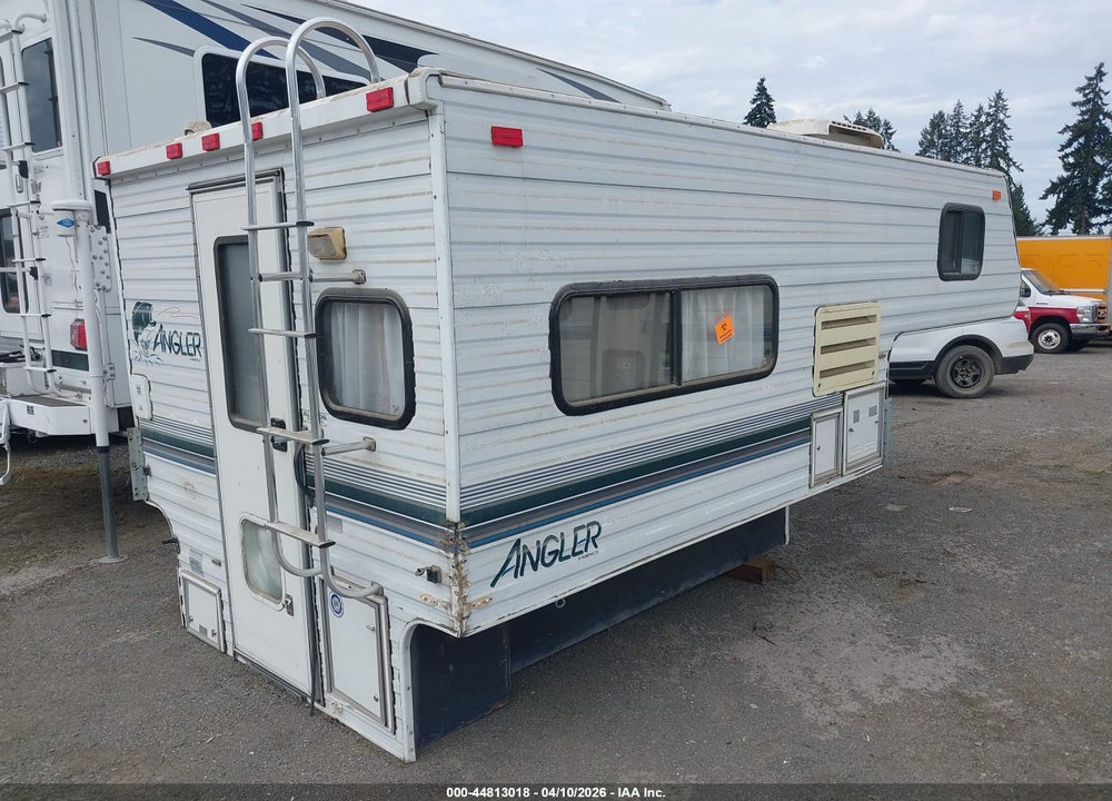 1996 FLEETWOOD ANGLER 8B VIN: 1EL6B0807T2381776