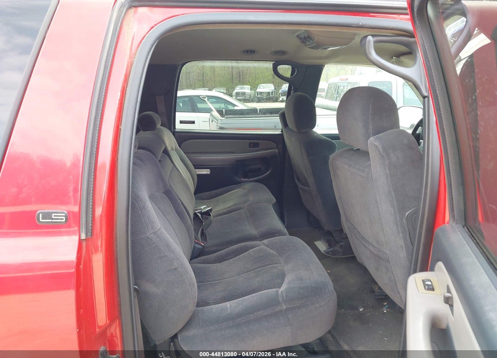 2002 CHEVROLET SUBURBAN 2500 LS VIN: 3GNGK26UX2G224364