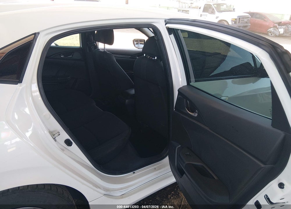 2018 HONDA CIVIC LX VIN: SHHFK7H25JU215426