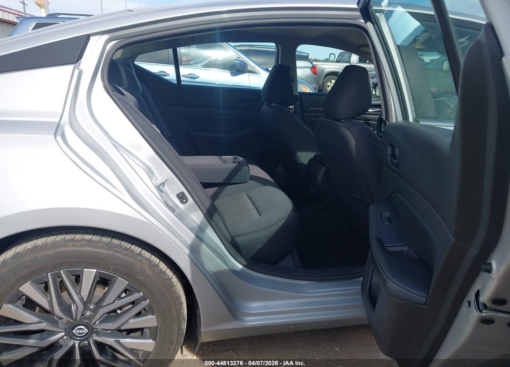 2024 NISSAN ALTIMA SV FWD VIN: 1N4BL4DV2RN347784