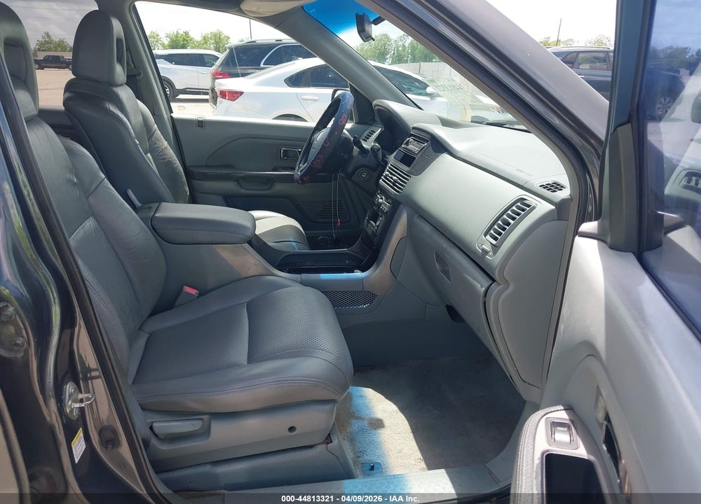 2004 HONDA PILOT EX-L VIN: 2HKYF18524H543608