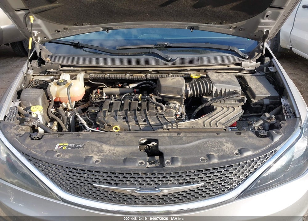 2017 CHRYSLER PACIFICA LX VIN: 2C4RC1CG9HR597986