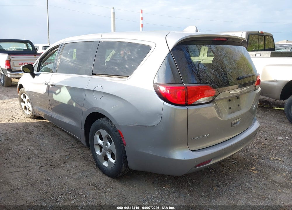 2017 CHRYSLER PACIFICA LX VIN: 2C4RC1CG9HR597986