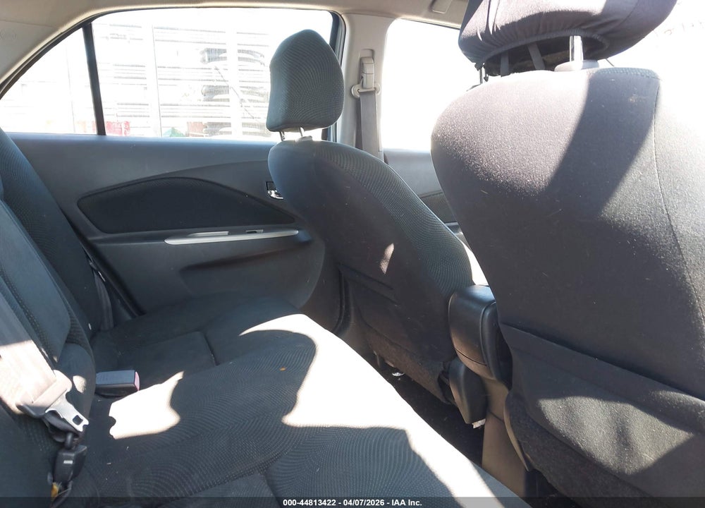 2010 TOYOTA YARIS VIN: JTDBT4K3XA1373072