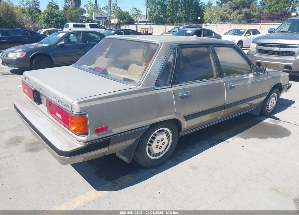 1986 TOYOTA CAMRY LE VIN: JT2SV16E3G0419384