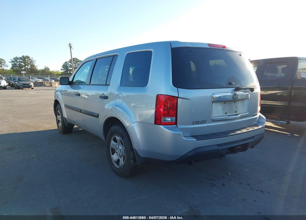 2012 HONDA PILOT LX VIN: 5FNYF4H24CB060092