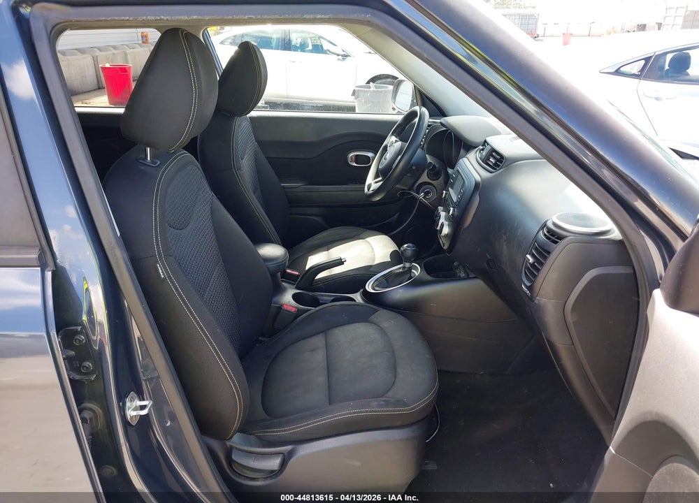 2016 KIA SOUL + VIN: KNDJP3A51G7330176