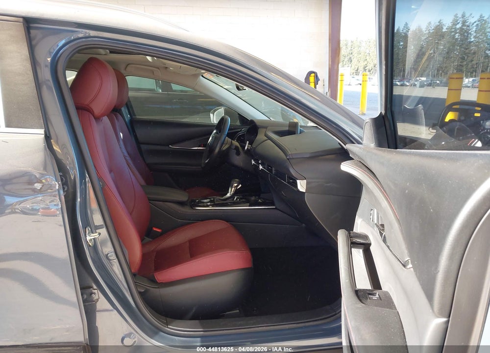 2024 MAZDA CX-30 2.5 S CARBON EDITION VIN: 3MVDMBCMXRM682538