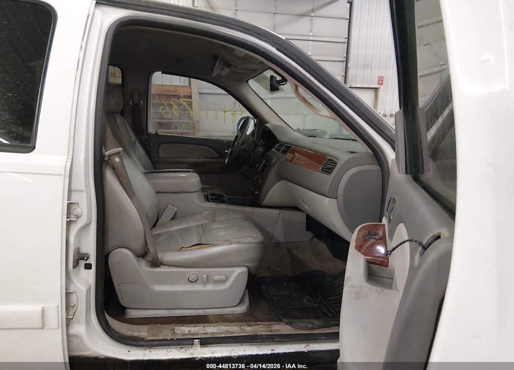 2007 CHEVROLET TAHOE LT VIN: 1GNFK13067J295834
