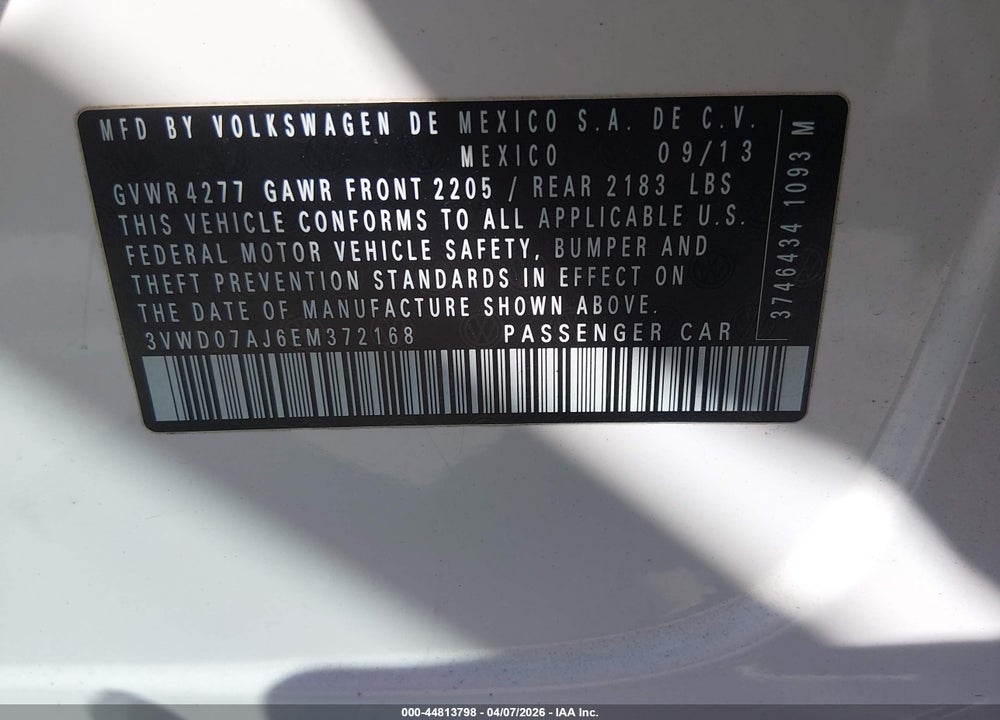2014 VOLKSWAGEN JETTA 1.8T SE VIN: 3VWD07AJ6EM372168