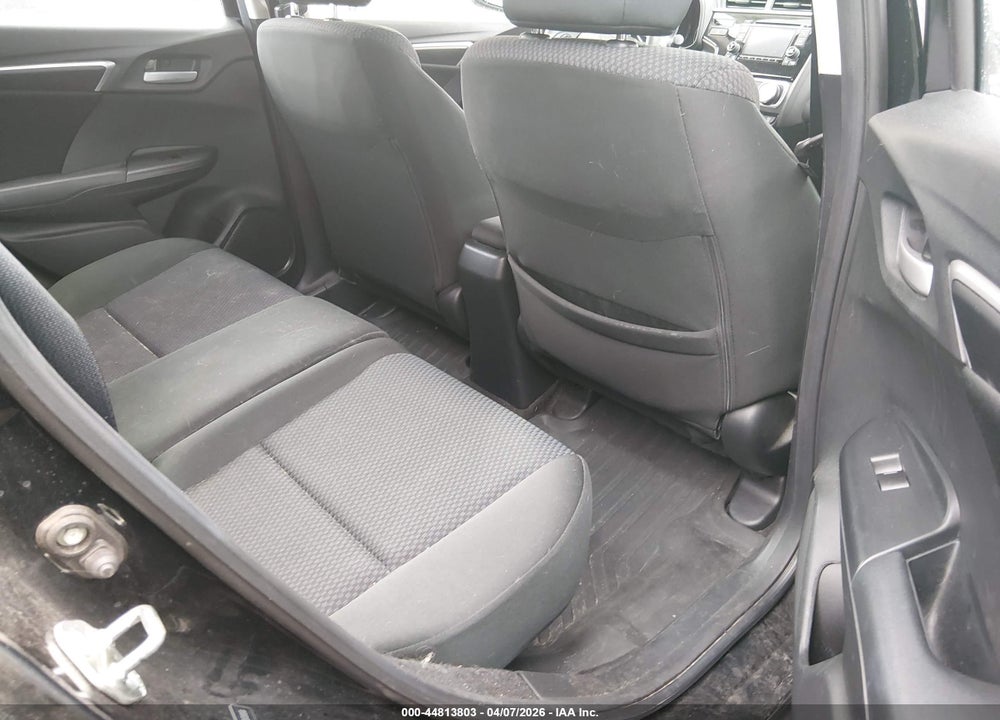 2018 HONDA FIT LX VIN: 3HGGK5H43JM723306