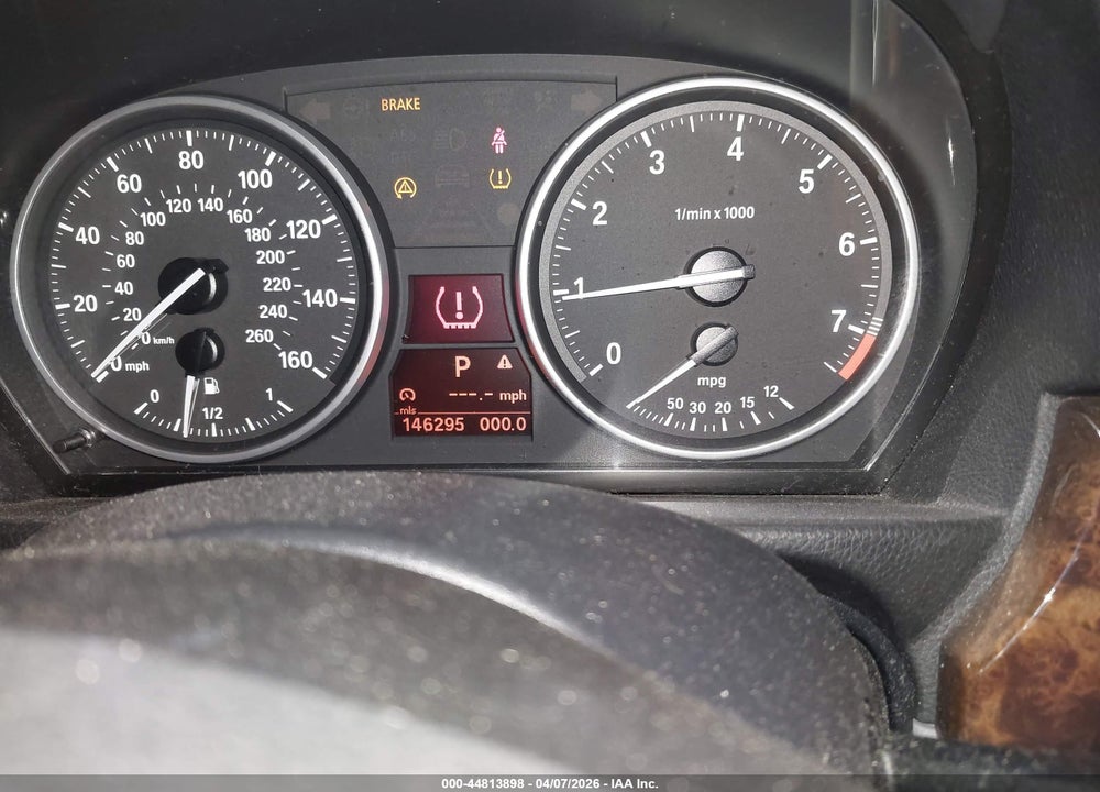 2008 BMW 328XI VIN: WBAVC93578K039027