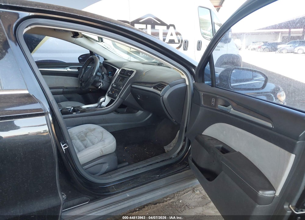 2014 FORD FUSION S VIN: 1FA6P0G73E5395106